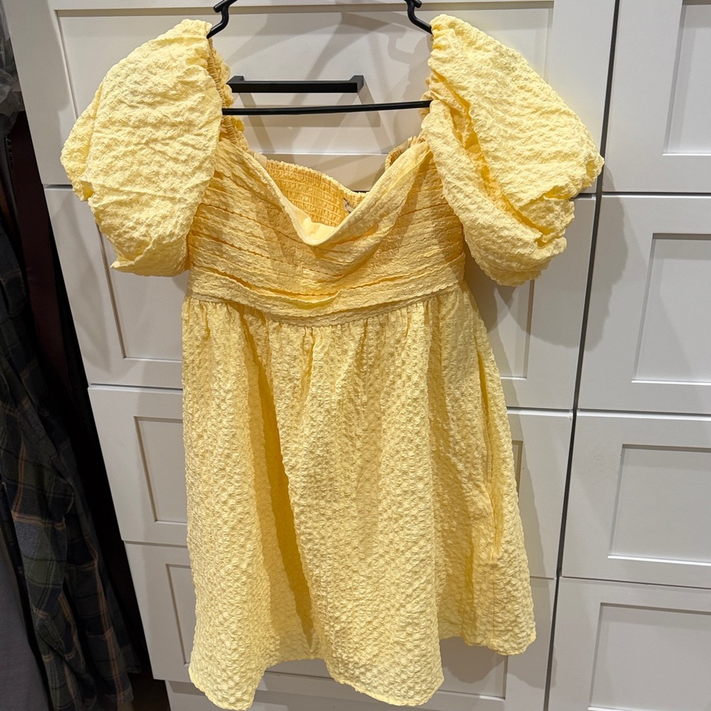Abercrombie & Fitch Yellow Puff Sleeve Dress